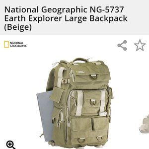 NWOT National Geographic Large Backpack